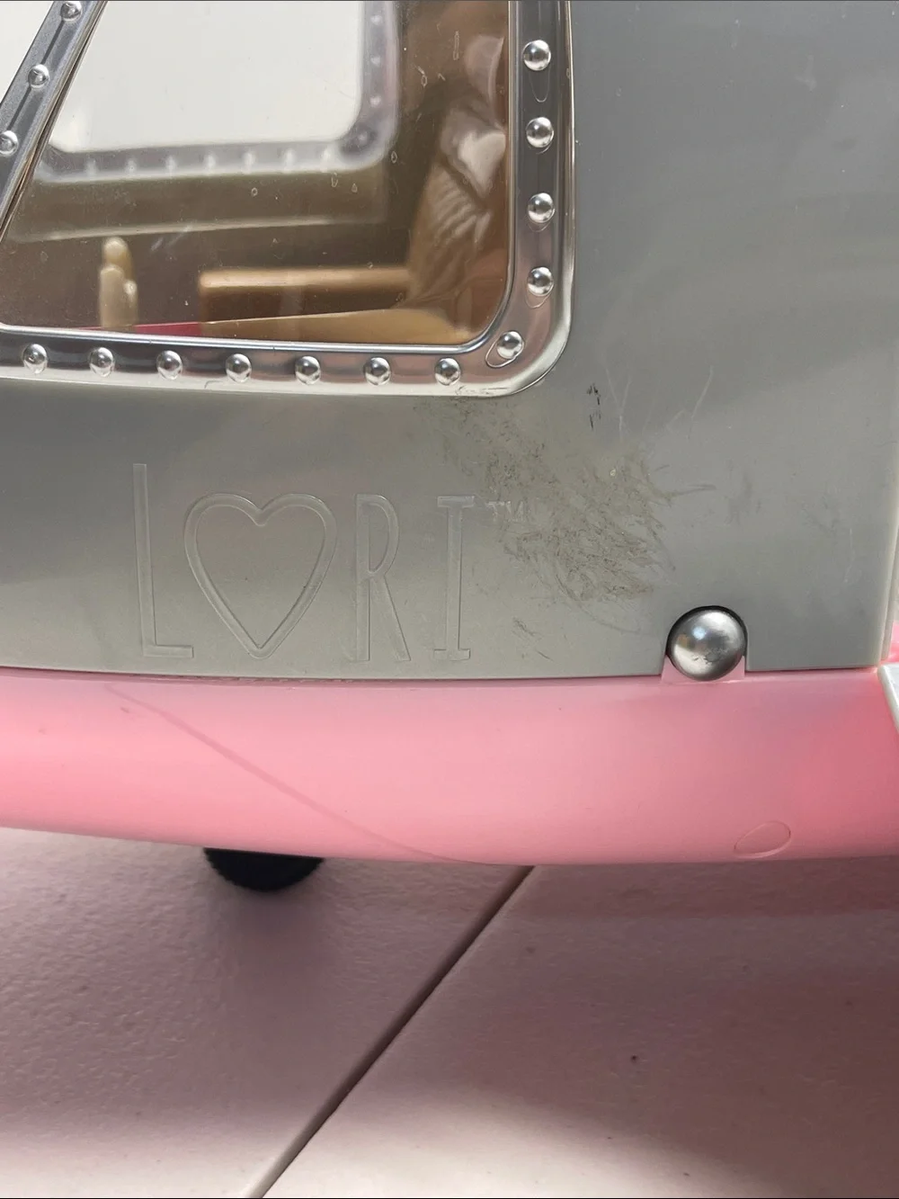 Lori luxury jets. Has some scratches. Noise is working